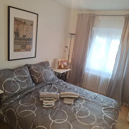 Appartement Ernies Gartentraum Mattsee